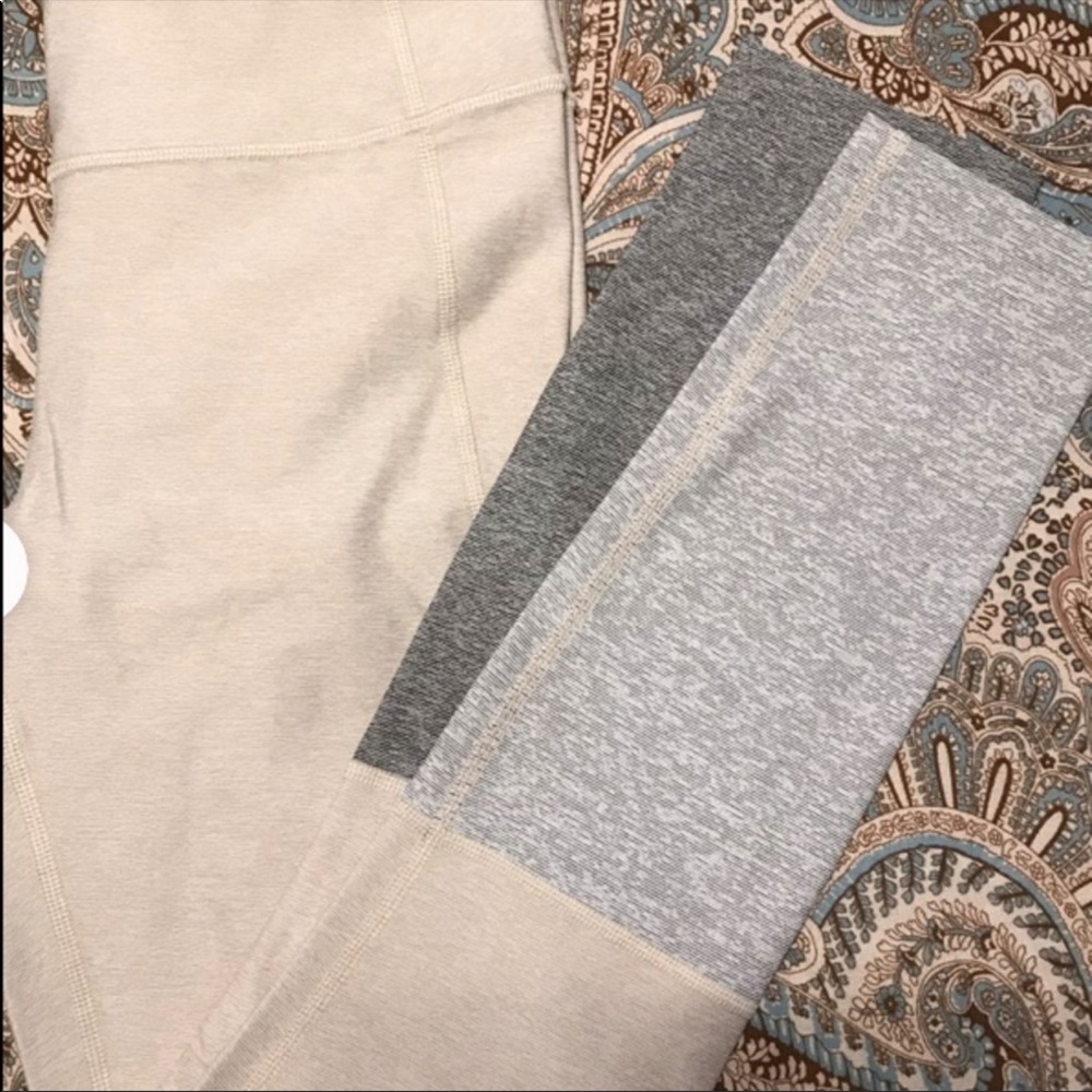 Outdoor Voices 7/8 Dipped Leggings Oatmeal/Dove - Picture 4 of 4